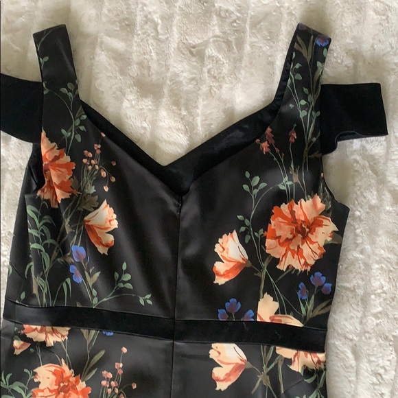 Cocktail dress - Picture 2 of 3